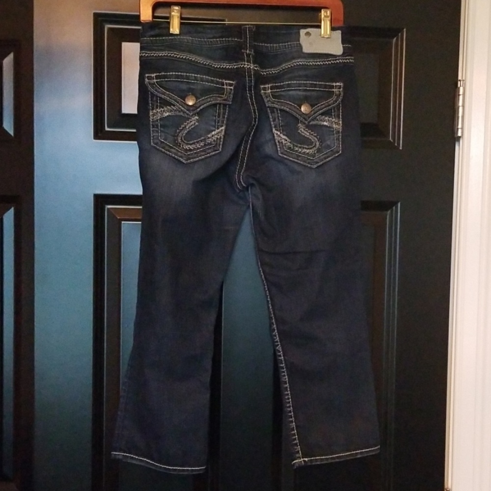 Silver Suki capri jeans - Picture 2 of 3